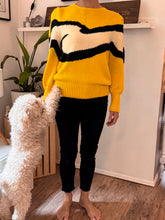 Load image into Gallery viewer, Vintage Maurada Knit Top

